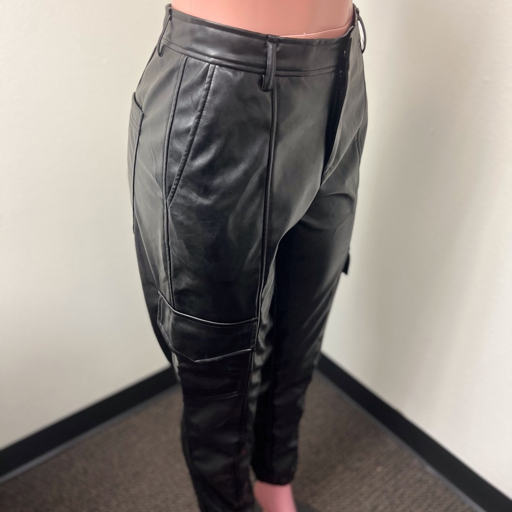 Leather cargo pants Size M